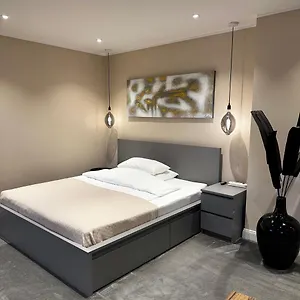 https://jpp-apartment-in-hamburg-farmsen-berne.hamburg-hotels-de.com